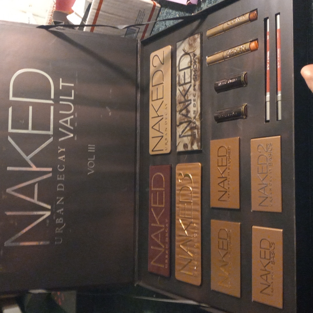 RARE VINTAGE URBAN DECAY NAKED MAKEUP VAULT VOL THREE